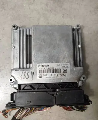 BMW 1 E81 E87 Engine control unit/module 7811700 0281015043