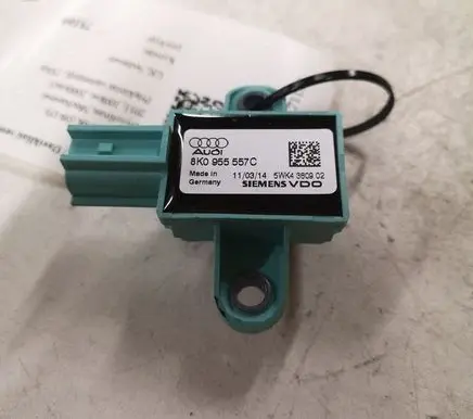 Audi A4 S4 B8 8K Airbag deployment crash/impact sensor 8K0955557C