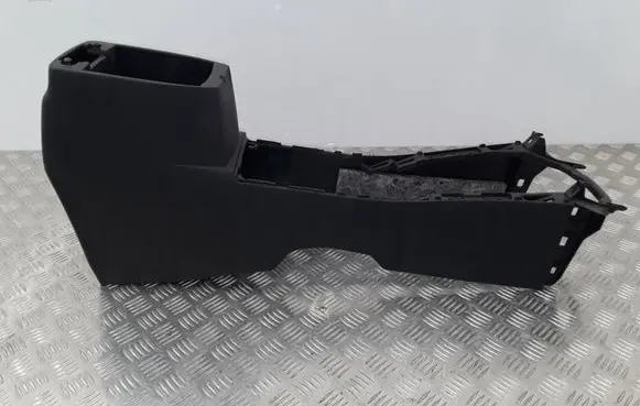 Toyota Auris E180 Center console 5891002160 416M475