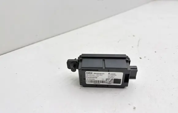 BMW 5 G30 G31 G38 Door central lock control unit/module 6844045 A2C96549602