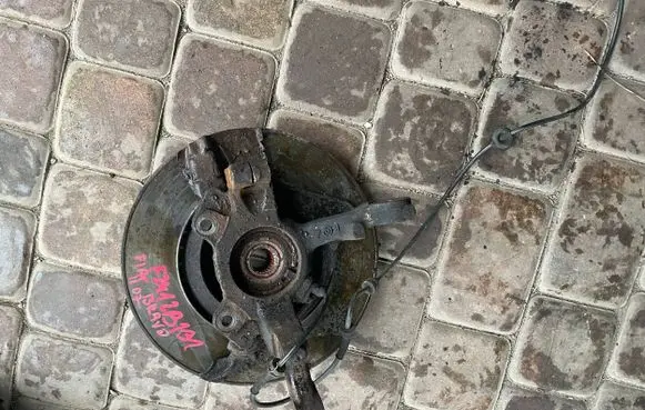 Fiat Bravo Front wheel hub spindle knuckle F2412B131