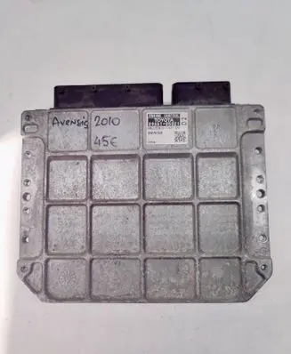 Toyota Avensis T270 Engine control unit/module 8966105D21 MB2759001441