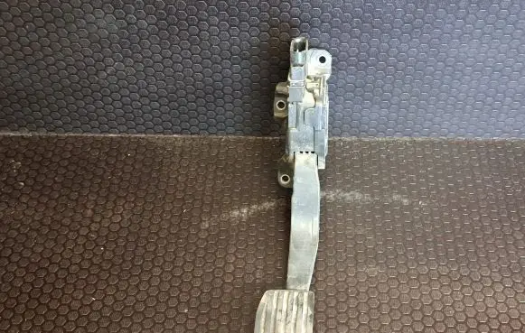 Ford Galaxy Accelerator throttle pedal 6G929F836JD 6PV00922010