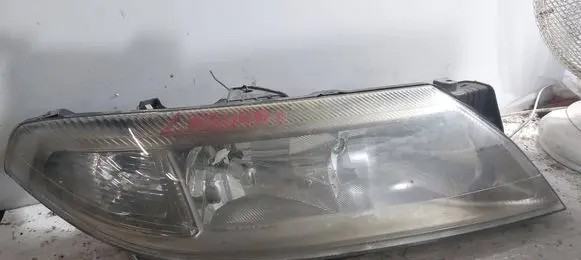 Renault Laguna II Headlight/headlamp 89025701