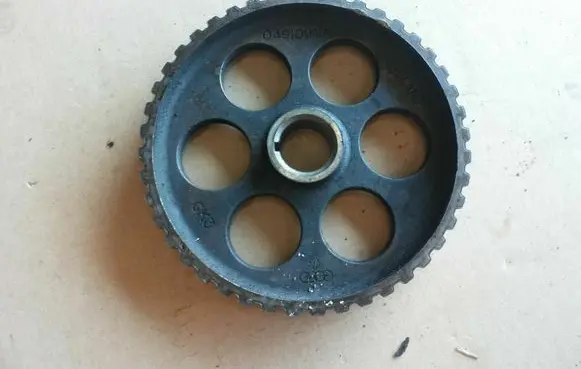 Volkswagen Golf I Camshaft pulley/ VANOS 049109111A