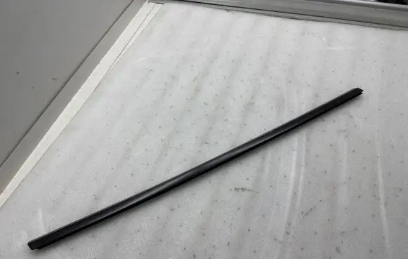 Tesla Model Y Door glass trim 149571100D
