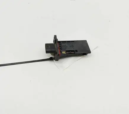BMW 5 G30 G31 G38 Mass air flow meter 8583496 0281006597