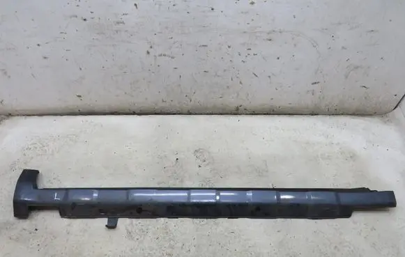 Honda CR-V Front sill (body part) GMAUTO4574097