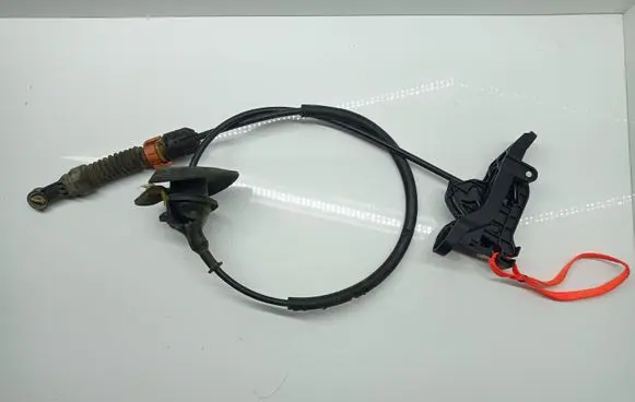 Chrysler Pacifica Gear shift cable linkage 68252729AG