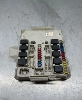 Nissan Pathfinder R51 Fuse module 284B6EB30C