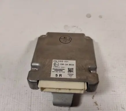 Toyota Prius (XW50) ESP (stability system) control unit 8815047140