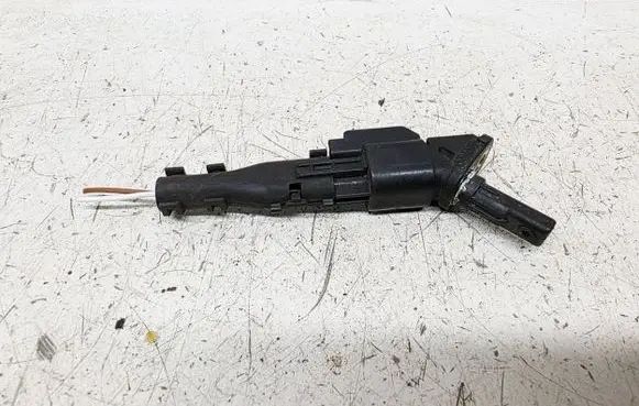Volvo V40 ABS brake wheel speed sensor 32301800 30748149