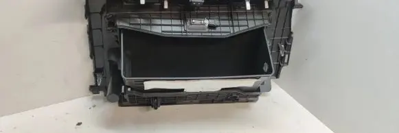 Hyundai Kona I Glove box 84510