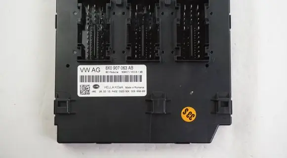 Audi A1 Central body control module 8X0907063AB