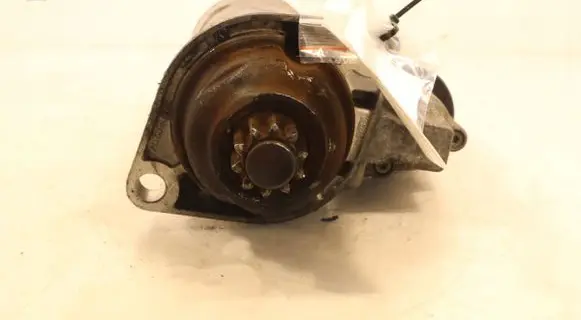 Volkswagen Polo IV 9N3 Starter motor 1005821744