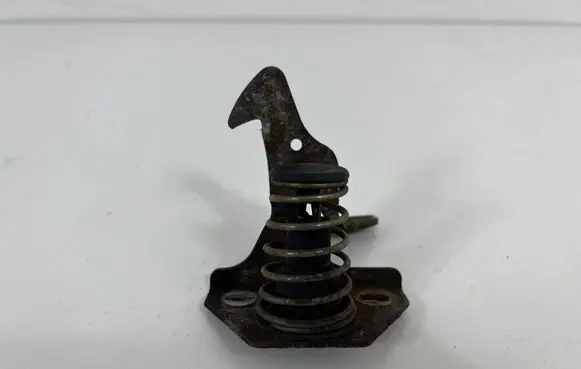 BMW 1 E82 E88 Engine bonnet/hood lock/latch loop/hook 