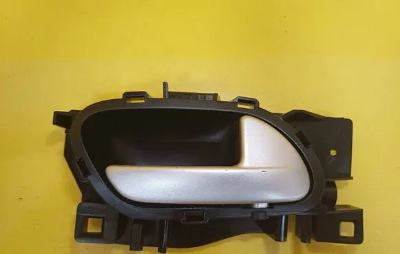 Peugeot 207 Front door interior handle 303965