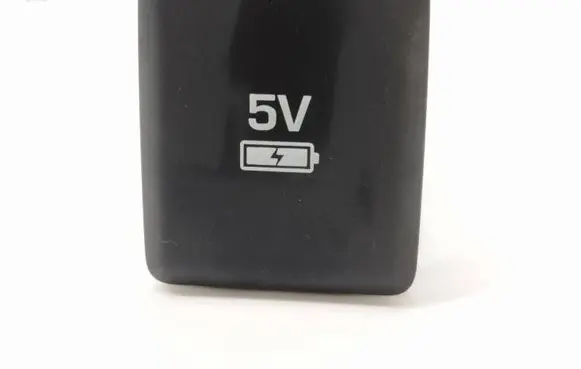 Jaguar I-Pace USB socket connector JPLA19410CA