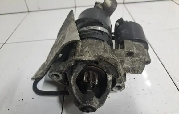 Skoda Superb B5 (3U) Starter motor 06B911023