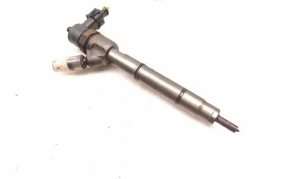 KIA Sportage Fuel injector 338002A800 0445110411