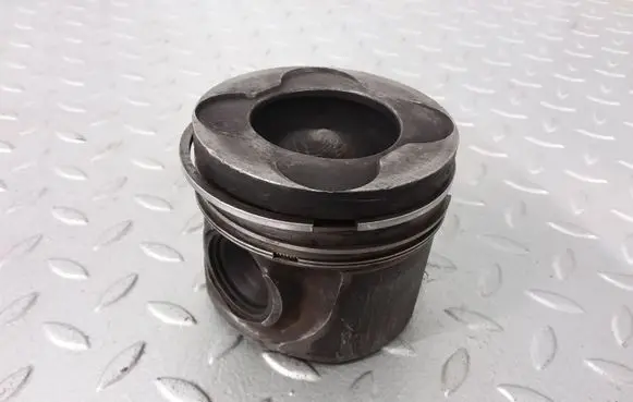BMW X5 E70 Piston 84L107