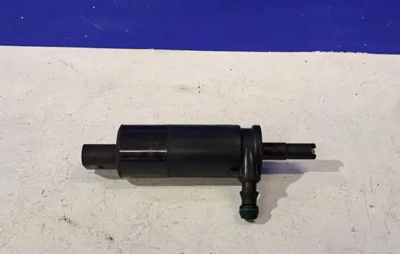 Mercedes-Benz E C207 W207 Windscreen/windshield washer pump 2108691221