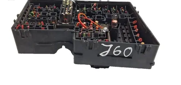 Volvo S60 Fuse box set 8688040