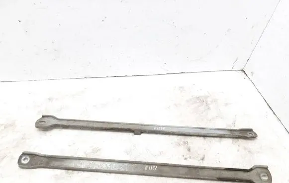Mercedes-Benz C W205 Front strut bar 