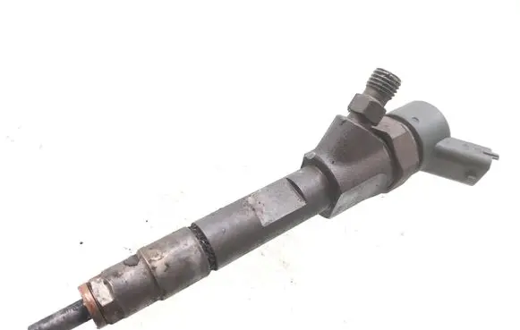 Volvo S40, V40 Fuel injector 7700111014 0445110021