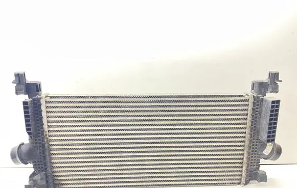 Opel Astra J Intercooler radiator 13267646