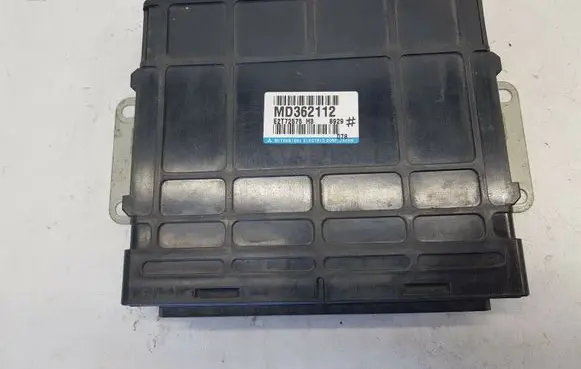 Mitsubishi Space Wagon Engine control unit/module ECU E2T72575H3 nr1473