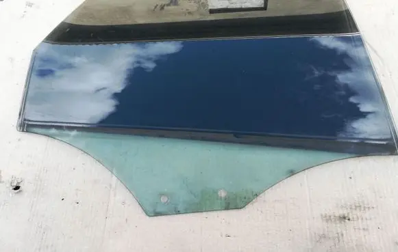 Audi A4 S4 B8 8K Rear door window glass