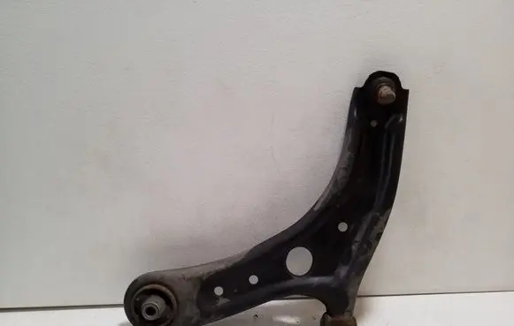 KIA Stonic Front lower control arm/wishbone 