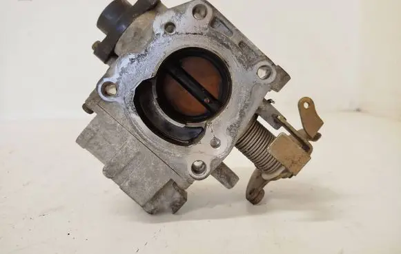 Nissan Almera N16 Throttle valve SERA48305 A1810