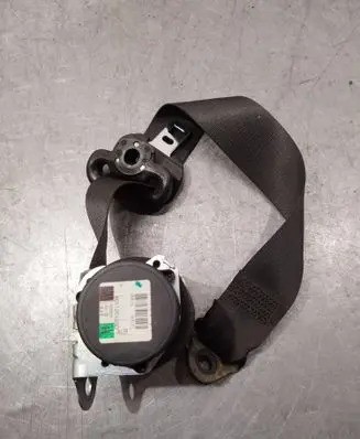 Land Rover Discovery 3 - LR3 Rear seatbelt 601120100D