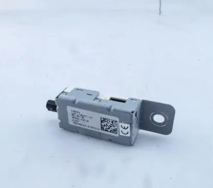 Ford Kuga III Aerial antenna amplifier LJ6T18C847CC