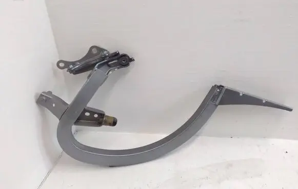 Audi A6 S6 C7 4G Tailgate/trunk/boot hinge 4G5827302B