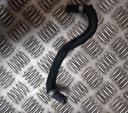 Lexus UX Fuel line pipe