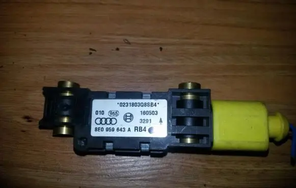 Audi A4 S4 B6 8E 8H Airbag deployment crash/impact sensor 8E0959643A