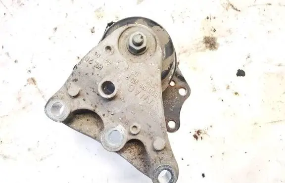 Skoda Fabia Mk1 (6Y) Engine mount bracket 6q0199185r