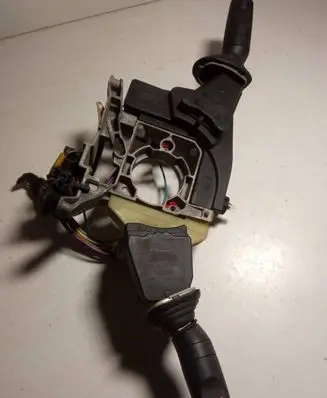 Nissan X-Trail T30 Headlight level height control switch PA66GF30