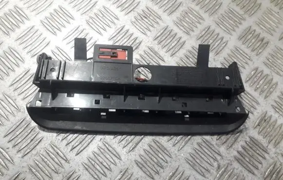 Peugeot 806 Third/center stoplight 22837004