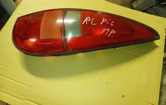 Renault Laguna I Rear/tail lights 2261