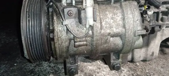 Volvo S40, V40 Air conditioning (A/C) compressor (pump)