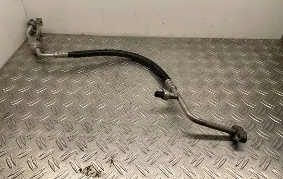 Air conditioning (A/C) pipe/hose