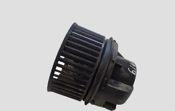 Volvo V40 Heater fan/blower 1736007104 000965603