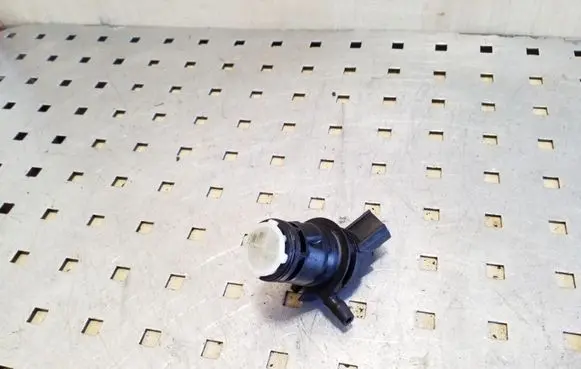 Toyota Prius (XW20) Windscreen/windshield washer pump 8533060180 0602104621