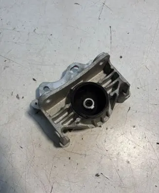 Dacia Spring Engine mount bracket