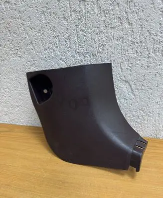 Foot area side trim
