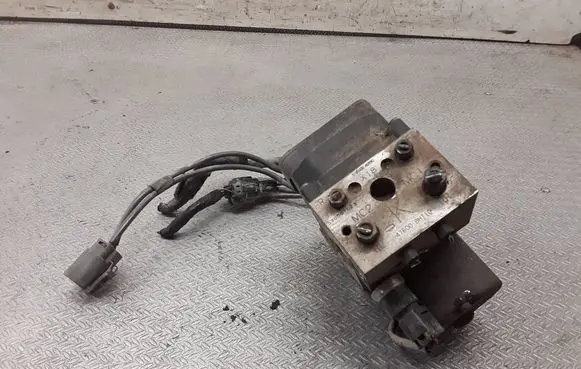 Nissan X-Trail T30 ABS Pump 51000040190 476008H710 590D01023